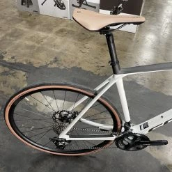 Scott Addict 20 Disc Shimano 105 - Pearl White 2021 | Road Bikes -Hot Sale Playtri -Tyler Store 27FqzpSE6icPc7MC Jjwnp5a0