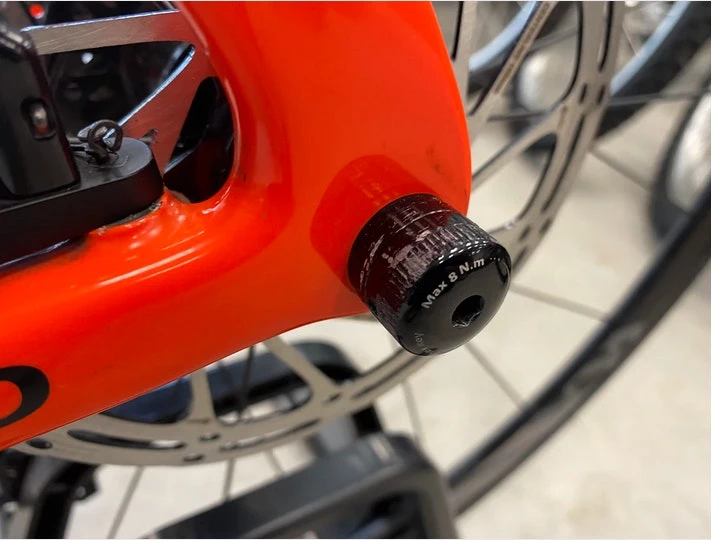 Pinarello Paris Disk Shimano 105 - Orange /Demo | Road Bikes 2 Pinarello Paris Disk Shimano 105 - Orange /Demo | Road Bikes - Image 2