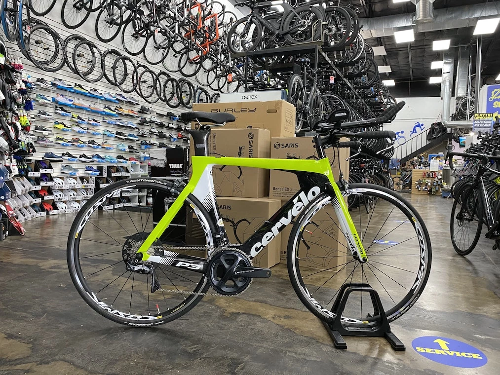Cervelo P3 Ultegra Di2 2022 | Triathlon & Time Trial Bikes 1 Cervelo P3 Ultegra Di2 2022 | Triathlon & Time Trial Bikes