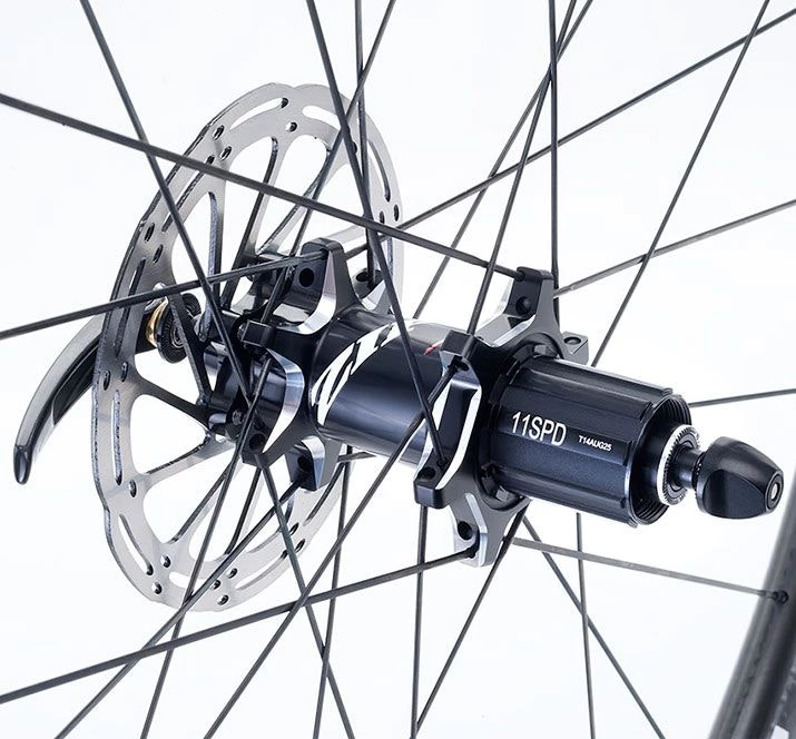 Zipp 808 Firecrest Carbon Clincher Tubeless Disc Brake 2020 | Wheel Sets 4 Zipp 808 Firecrest Carbon Clincher Tubeless Disc Brake 2020 | Wheel Sets - Image 4