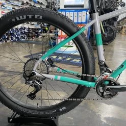 Breezer Lightning 27.5+ Pro - Grey/GRN | Hardtail -Hot Sale Playtri -Tyler Store C2J2wz5UH7m4QaU9UOnU7scV4