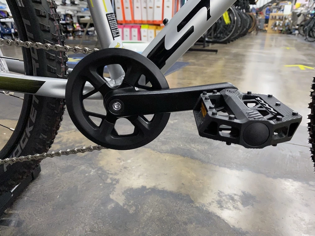 Scott Scale RC 24" Rigid Kids Bike 2020 | 24" Kids Bikes 4 Scott Scale RC 24" Rigid Kids Bike 2020 | 24" Kids Bikes - Image 4