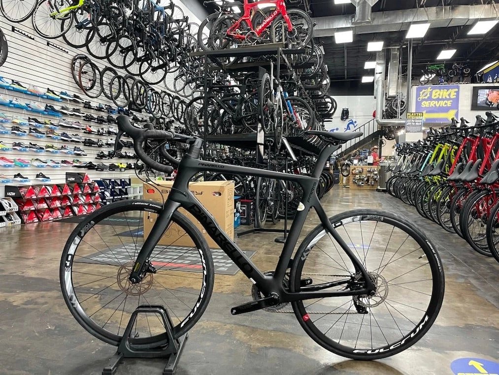 Pinarello Paris Disk SRAM Rival AXS - B.O.B 2022 | Road Bikes 12 Pinarello Paris Disk SRAM Rival AXS - B.O.B 2022 | Road Bikes - Image 12