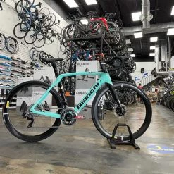 Bianchi Oltre XR4 Disc Sram Red ETap AXS - 2021 | Road Bikes