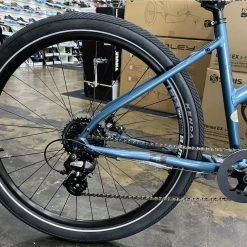 Breezer Bikes Midtown 1.7 LS Shimano Altus - Glacier Blue 2022 | Hybrid Bikes -Hot Sale Playtri -Tyler Store JdE2KhlXl9yis3PRuOmUZOK2E