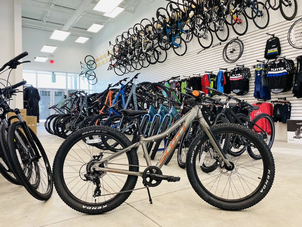 Scott Roxter 24" Kids Bike Gray/Orange | 24" Kids Bikes 1 Scott Roxter 24" Kids Bike Gray/Orange | 24" Kids Bikes