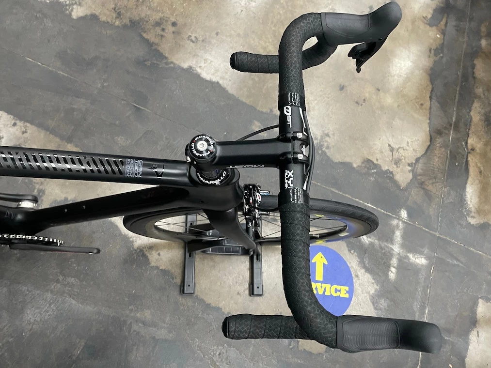 Pinarello Gan Sram Force ETap AXS / Reynold's AR58 Carbon Wheelset - B.O.B 2022 | Road Bikes 14 Pinarello Gan Sram Force ETap AXS / Reynold's AR58 Carbon Wheelset - B.O.B 2022 | Road Bikes - Image 14