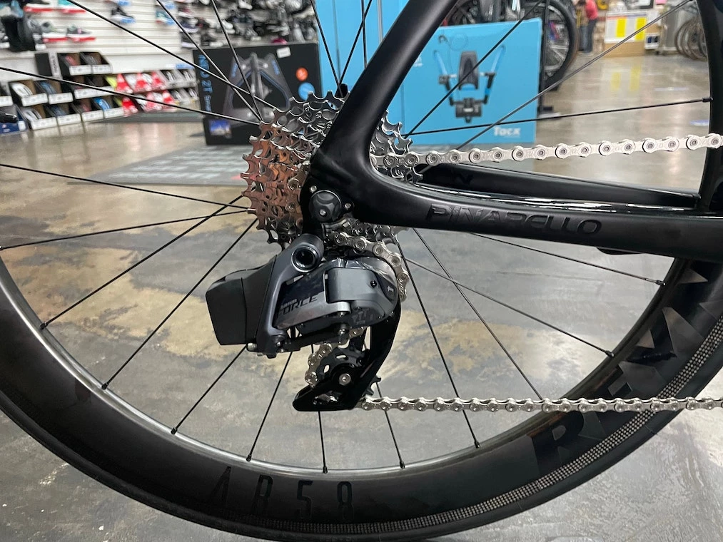 Pinarello Gan Sram Force ETap AXS / Reynold's AR58 Carbon Wheelset - B.O.B 2022 | Road Bikes 7 Pinarello Gan Sram Force ETap AXS / Reynold's AR58 Carbon Wheelset - B.O.B 2022 | Road Bikes - Image 7