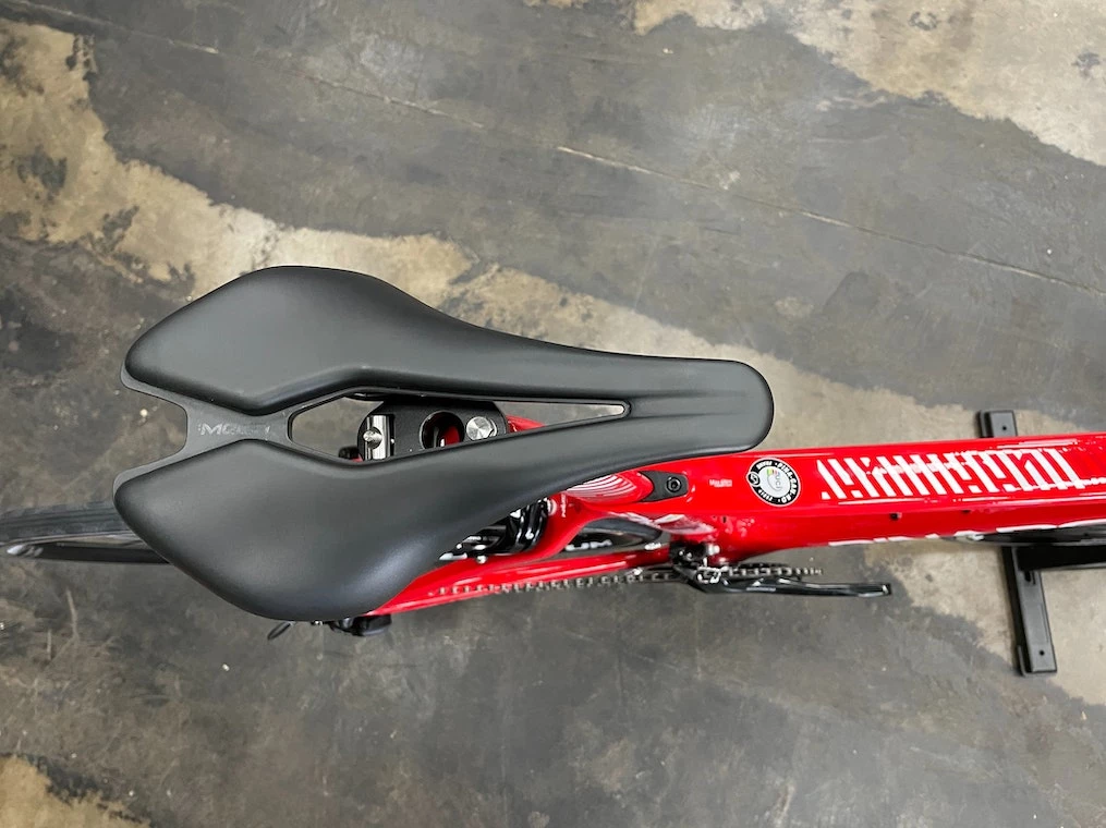 Pinarello Gan Shimano 105 Rim - Red 2022 | Road Bikes 12 Pinarello Gan Shimano 105 Rim - Red 2022 | Road Bikes - Image 12