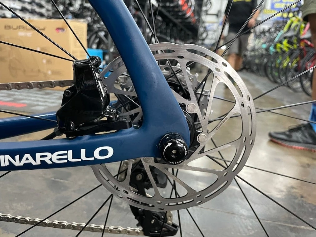 Pinarello Paris Disk SRAM Rival AXS - Blue Steel 2022 | Road Bikes 11 Pinarello Paris Disk SRAM Rival AXS - Blue Steel 2022 | Road Bikes - Image 11