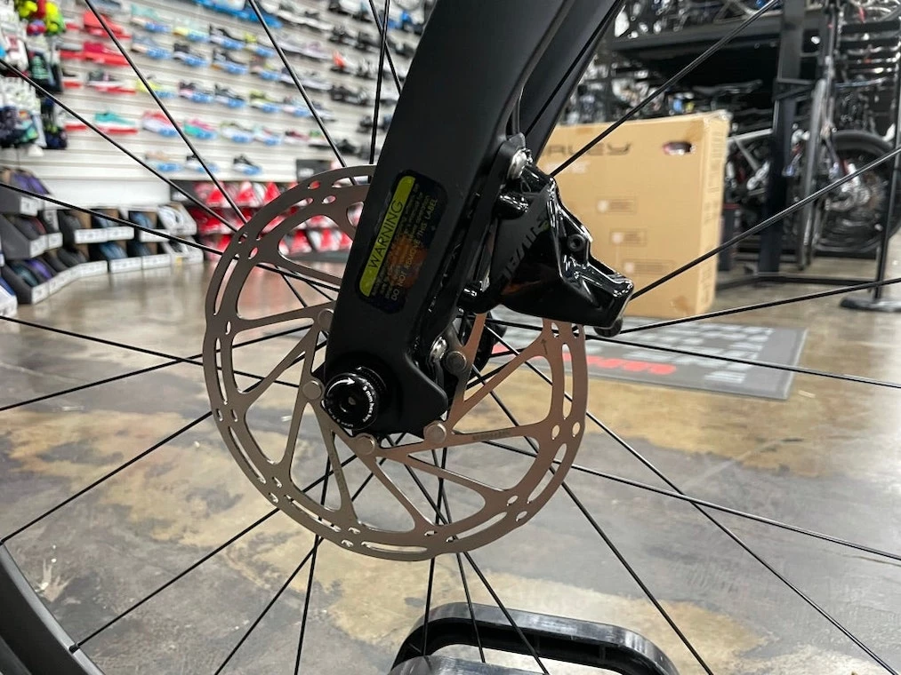 Pinarello Paris Disk SRAM Rival AXS - B.O.B 2022 | Road Bikes 9 Pinarello Paris Disk SRAM Rival AXS - B.O.B 2022 | Road Bikes - Image 9