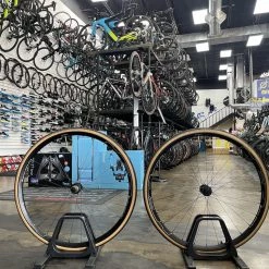 HED Belgium Plus Alloy Disc Brake Wheelset | Wheel Sets