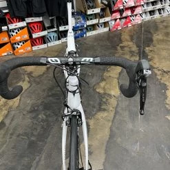 Pinarello Gan Rim Shimano 105 - White 2022 | Road Bikes -Hot Sale Playtri -Tyler Store UZ19EJjI3x4haJ9gB8yREvD M