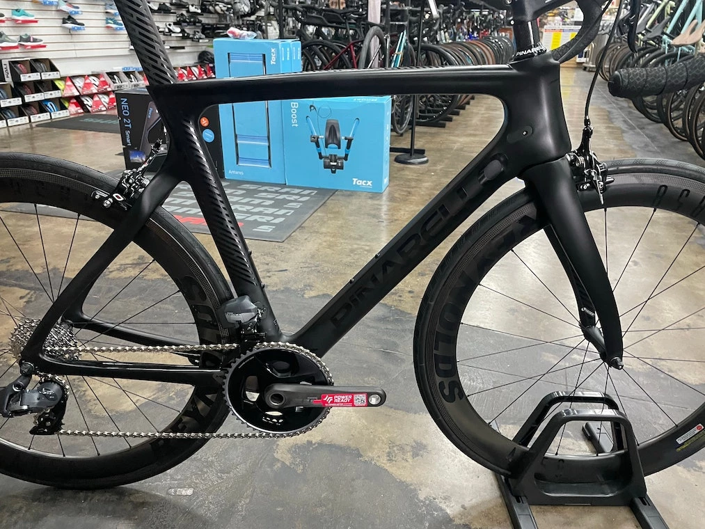Pinarello Gan Sram Force ETap AXS / Reynold's AR58 Carbon Wheelset - B.O.B 2022 | Road Bikes 13 Pinarello Gan Sram Force ETap AXS / Reynold's AR58 Carbon Wheelset - B.O.B 2022 | Road Bikes - Image 13