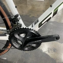 Scott Addict 20 Disc Shimano 105 - Pearl White 2021 | Road Bikes -Hot Sale Playtri -Tyler Store cfx6d1A3Y iCVGt2nH2 SoUtM