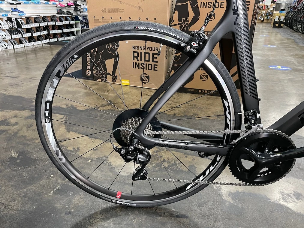Pinarello Gan Rim Shimano 105 - B.O.B 2022 | Road Bikes 6 Pinarello Gan Rim Shimano 105 - B.O.B 2022 | Road Bikes - Image 6