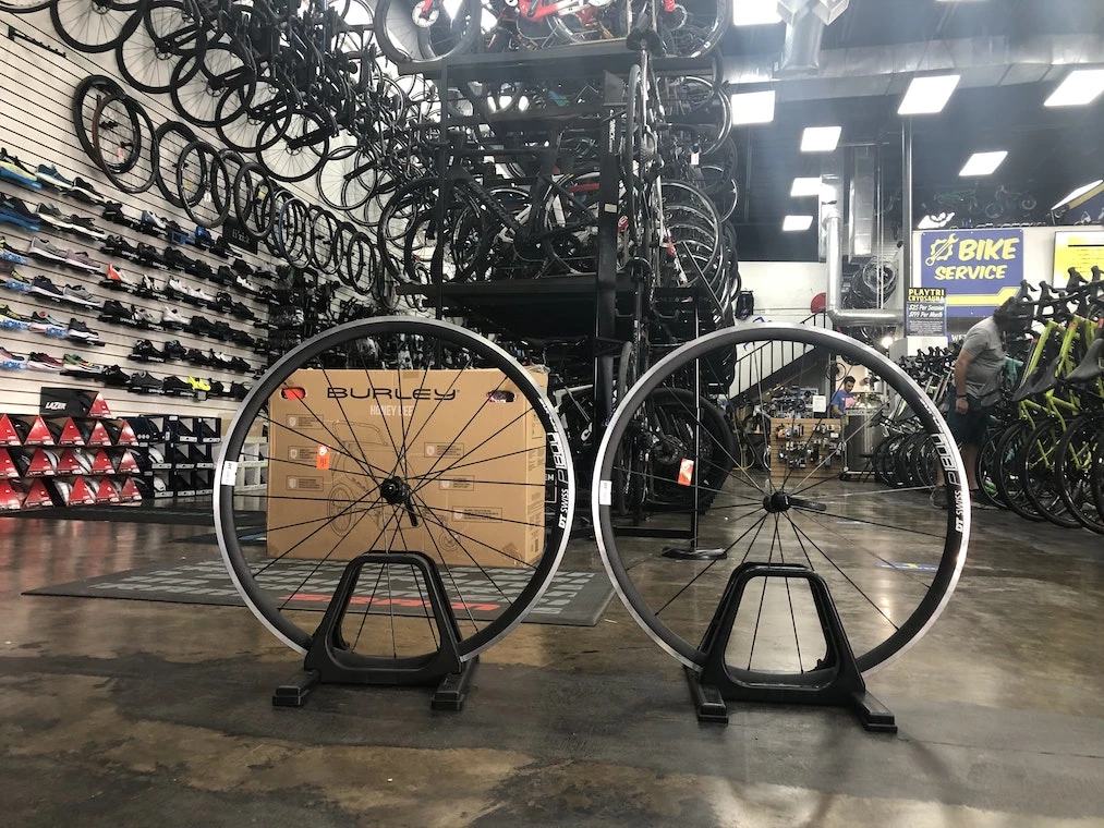 DT Swiss P1800 Spline Rim Brake Wheelset | Wheel Sets 1 DT Swiss P1800 Spline Rim Brake Wheelset | Wheel Sets