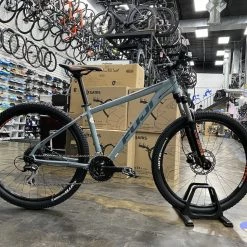 Fuji Nevada 27.5 1.7 Shimano - Satin Gray 2021 | Hardtail