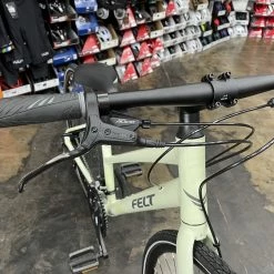 Felt Verza Speed 40 Mid-Step Shimano Altus - Glow Green 2022 | Hybrid Bikes -Hot Sale Playtri -Tyler Store hKvtVg3owxomzrfAIOQW2WGPw