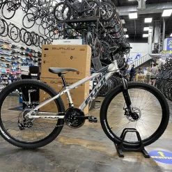 Fuji Adventure 27.5 - Satin Silver 2022 | Hardtail
