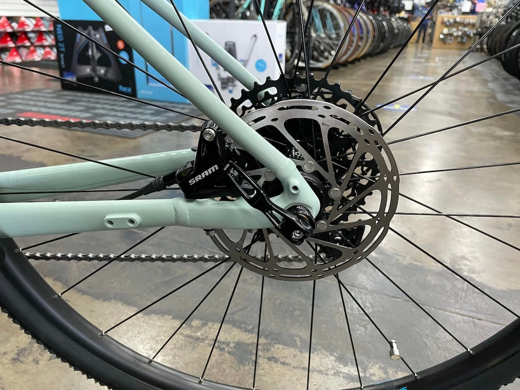 Pinarello Nytro Grinta E-Bike Sram Apex - Petrol 2022 | Gravel Bikes 11 Pinarello Nytro Grinta E-Bike Sram Apex - Petrol 2022 | Gravel Bikes - Image 11