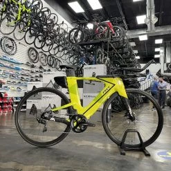 Felt IA Advanced 105 - Chartreuse Geo 2022 | Triathlon & Time Trial Bikes
