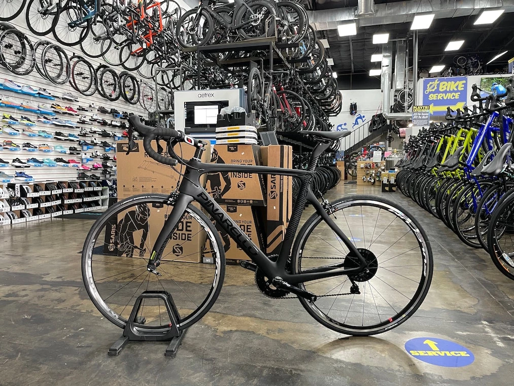 Pinarello Gan Rim Shimano 105 - B.O.B 2022 | Road Bikes 15 Pinarello Gan Rim Shimano 105 - B.O.B 2022 | Road Bikes - Image 15