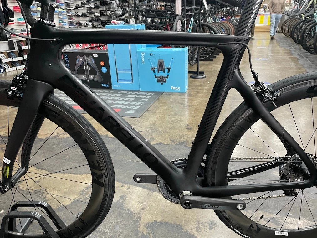 Pinarello Gan Sram Force ETap AXS / Reynold's AR58 Carbon Wheelset - B.O.B 2022 | Road Bikes 5 Pinarello Gan Sram Force ETap AXS / Reynold's AR58 Carbon Wheelset - B.O.B 2022 | Road Bikes - Image 5