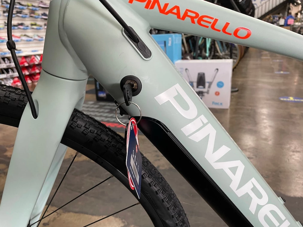 Pinarello Nytro Grinta E-Bike Sram Apex - Petrol 2022 | Gravel Bikes 2 Pinarello Nytro Grinta E-Bike Sram Apex - Petrol 2022 | Gravel Bikes - Image 2