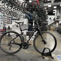 Cervelo Caledonia Disc Shimano 105 - Gloss Black 2022 | Gravel Bikes
