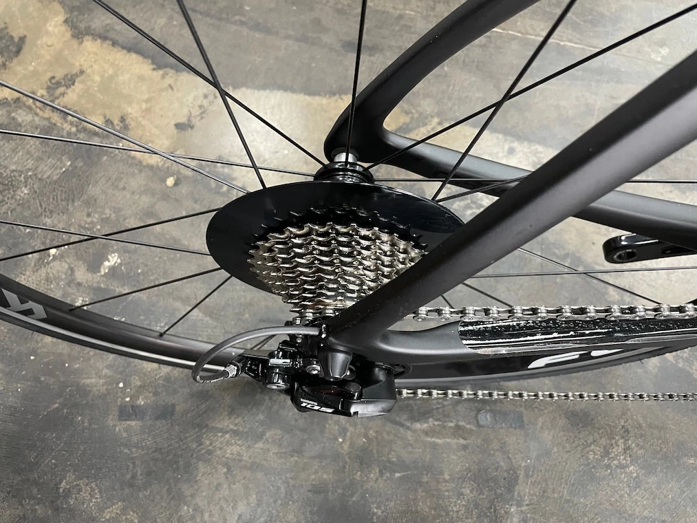 Pinarello Gan Rim Shimano 105 - B.O.B 2022 | Road Bikes 3 Pinarello Gan Rim Shimano 105 - B.O.B 2022 | Road Bikes - Image 3