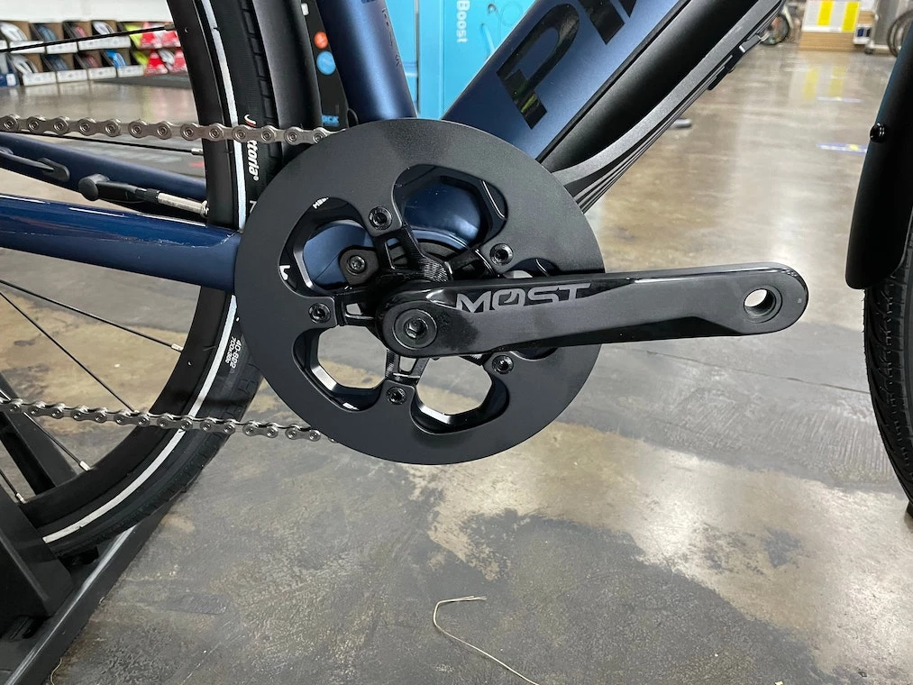 Pinarello Nytro Urbanist Shimano Deore - 2022 | Hybrid Bikes 4 Pinarello Nytro Urbanist Shimano Deore - 2022 | Hybrid Bikes - Image 4