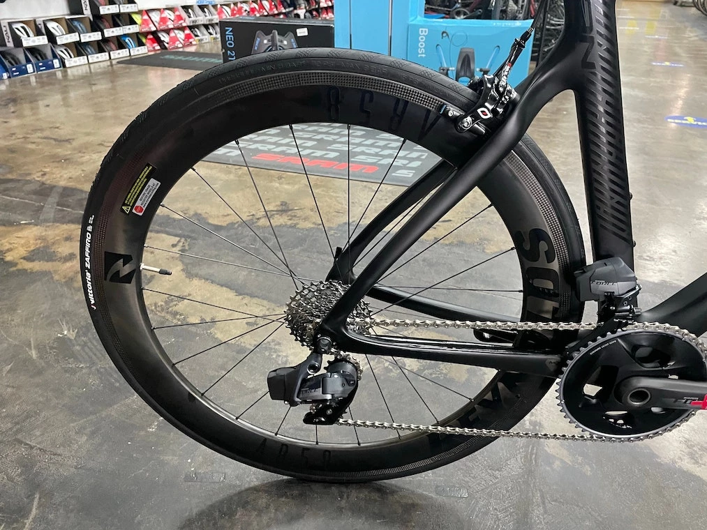 Pinarello Gan Sram Force ETap AXS / Reynold's AR58 Carbon Wheelset - B.O.B 2022 | Road Bikes 8 Pinarello Gan Sram Force ETap AXS / Reynold's AR58 Carbon Wheelset - B.O.B 2022 | Road Bikes - Image 8